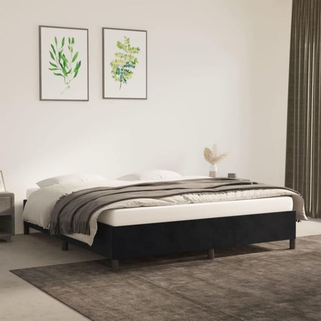 Bettgestell mit den Massen 160 x 200 cm aus Samt