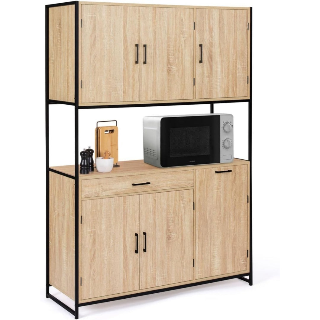 6 Tueren praegen die Gestaltung von dem Sideboard