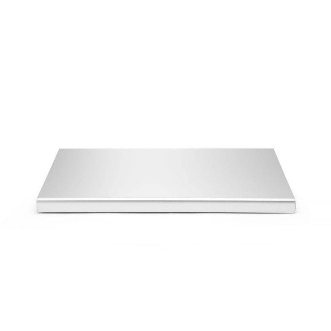 Eine flache Aluminiumplatte haelt Speisen durch elektrische Waerme warm