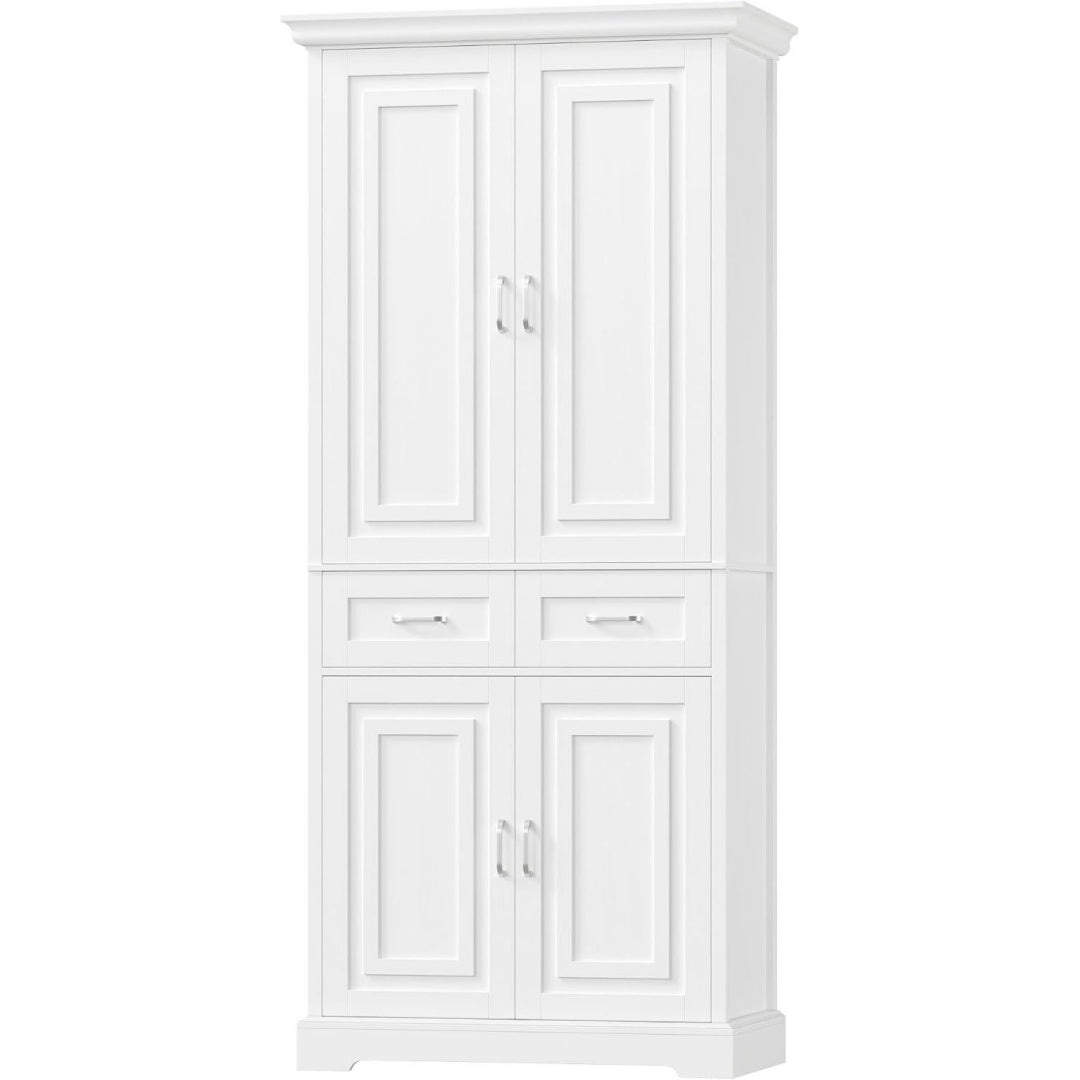 Strukturierte Fronten praegen das Sideboard
